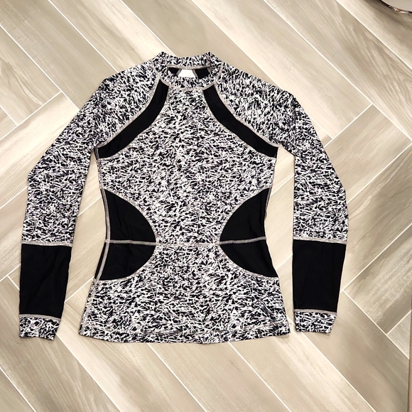 Lululemon Shirt - Picture 4 of 7